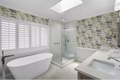 812 Reef Point Cir, Naples, FL 34108 - Photo 23