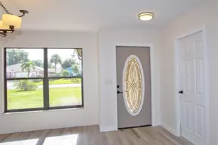 4053 Seaoats Ln, Naples, FL 34112 - Photo 3