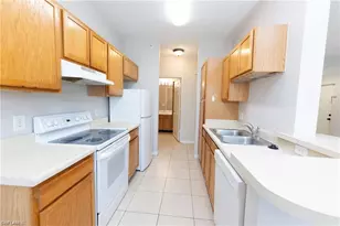 7975 Preserve Cir, Naples, FL 34119 - Photo 7