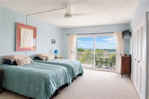 60 Pelican St W, Naples, FL 34113 - Photo 5