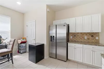 1148 Oxford Ln, Naples, FL 34105 - Photo 5