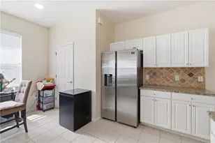 1148 Oxford Ln, Naples, FL 34105 - Photo 5