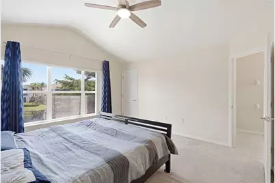 1148 Oxford Ln, Naples, FL 34105 - Photo 11