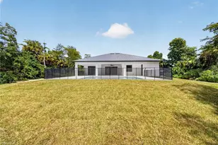 533 6th St SE, Naples, FL 34117 - Photo 31