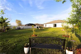 836 Youngreen Dr, Fort Myers, FL 33913 - Photo 7