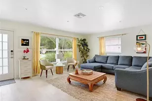 856 98th Ave N, Naples, FL 34108 - Photo 5