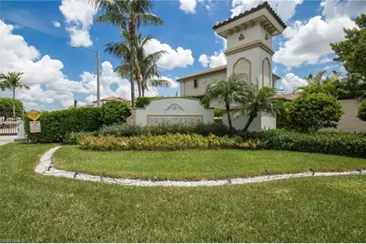 8785 Madrid Cir, Naples, FL 34104 - Photo 29