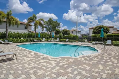 8785 Madrid Cir, Naples, FL 34104 - Photo 35