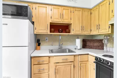 235 Seaview Ct #B2, Marco Island, FL 34145 - Photo 7