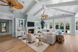 532 Pine Grove Ln, Naples, FL 34103 - Photo 5