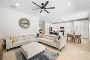 1324 Triandra Ln, Naples, FL 34119 - Photo 7