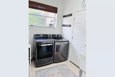 1324 Triandra Ln, Naples, FL 34119 - Photo 33
