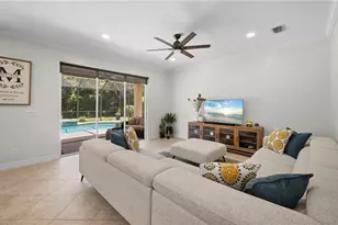 1324 Triandra Ln, Naples, FL 34119 - Photo 5