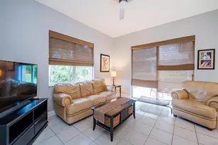 5013 Fairhaven Ln, Naples, FL 34109 - Photo 5