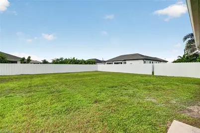 842 NW 2nd St, Cape Coral, FL 33993 - Photo 17