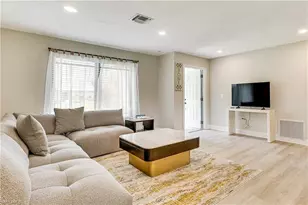 6030 Perthshire Ln, Fort Myers, FL 33908 - Photo 3