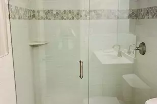 1300 Gulf Shore Blvd N, Naples, FL 34102 - Photo 9