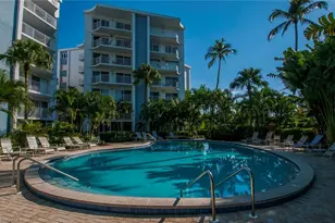 1300 Gulf Shore Blvd N, Naples, FL 34102 - Photo 23