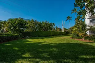 1300 Gulf Shore Blvd N, Naples, FL 34102 - Photo 25