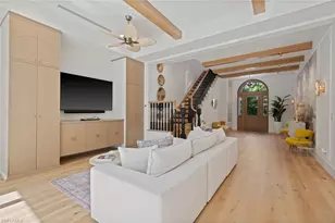 1140 8th St S, Naples, FL 34102 - Photo 9