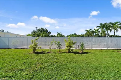 308 Cape Sable Dr, Naples, FL 34104 - Photo 33