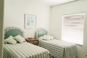 661 Wiggins Lake Dr, Naples, FL 34110 - Photo 19