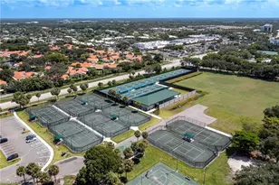 700 Bentwater Cir, Naples, FL 34108 - Photo 43