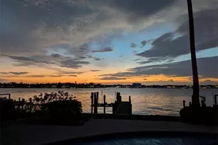 1535 Dolphin Ln, Naples, FL 34102 - Photo 29