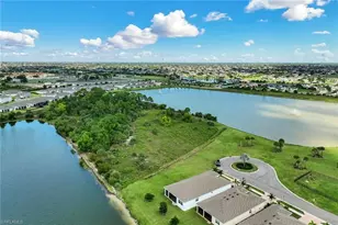 950 Stonewater Lk Ter, Cape Coral, FL 33993 - Photo 3