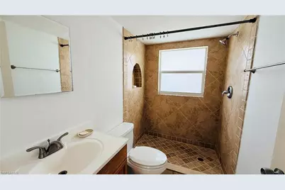 3250 10th St N #B2, Naples, FL 34103 - Photo 15