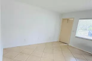 3250 10th St N, Naples, FL 34103 - Photo 25