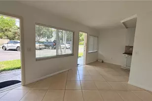 3250 10th St N, Naples, FL 34103 - Photo 3
