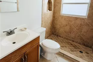 3250 10th St N, Naples, FL 34103 - Photo 17