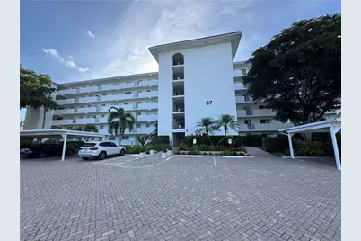 37 High Point Cir E #305, Naples, FL 34103 - Photo 17