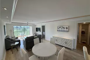 37 High Point Cir E, Naples, FL 34103 - Photo 11