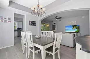 1425 Mariposa Cir, Naples, FL 34105 - Photo 13