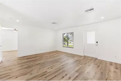 4724 Spring Creek Dr, Bonita Springs, FL 34134 - Photo 11