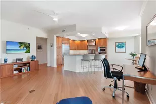 285 Grande Way, Naples, FL 34110 - Photo 11
