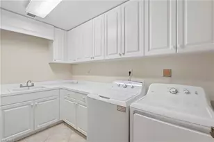 285 Grande Way, Naples, FL 34110 - Photo 29