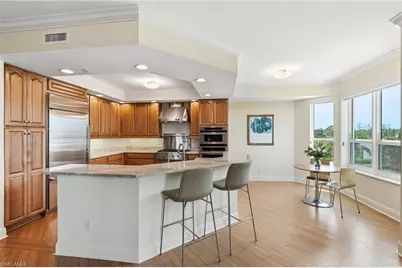 285 Grande Way #401, Naples, FL 34110 - Photo 5