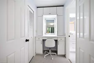 506 Courtside Dr, Naples, FL 34105 - Photo 19