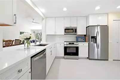 506 Courtside Dr #E201, Naples, FL 34105 - Photo 3