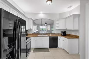 1320 Charleston Square Dr, Naples, FL 34110 - Photo 11