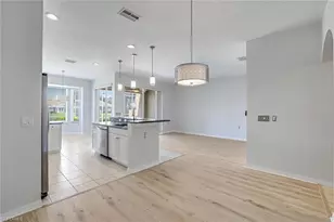 1725 Morning Sun Ln, Naples, FL 34119 - Photo 5