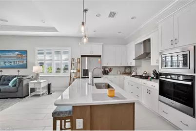 9195 Cayman Dr, Naples, FL 34114 - Photo 11