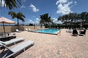 5325 Summerlin Rd, Fort Myers, FL 33919 - Photo 15