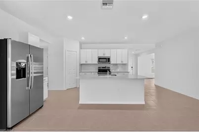 17101 Pompeii Way, North Fort Myers, FL 33917 - Photo 9