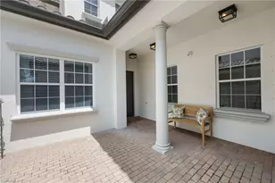 3725 Montreux Ln, Naples, FL 34114 - Photo 3