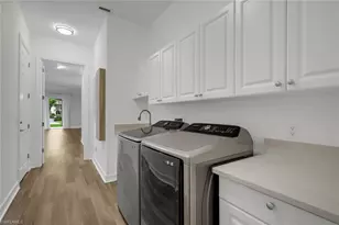 5021 Maxwell Cir, Naples, FL 34105 - Photo 15