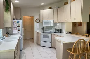 3139 Andorra Ct, Naples, FL 34109 - Photo 11